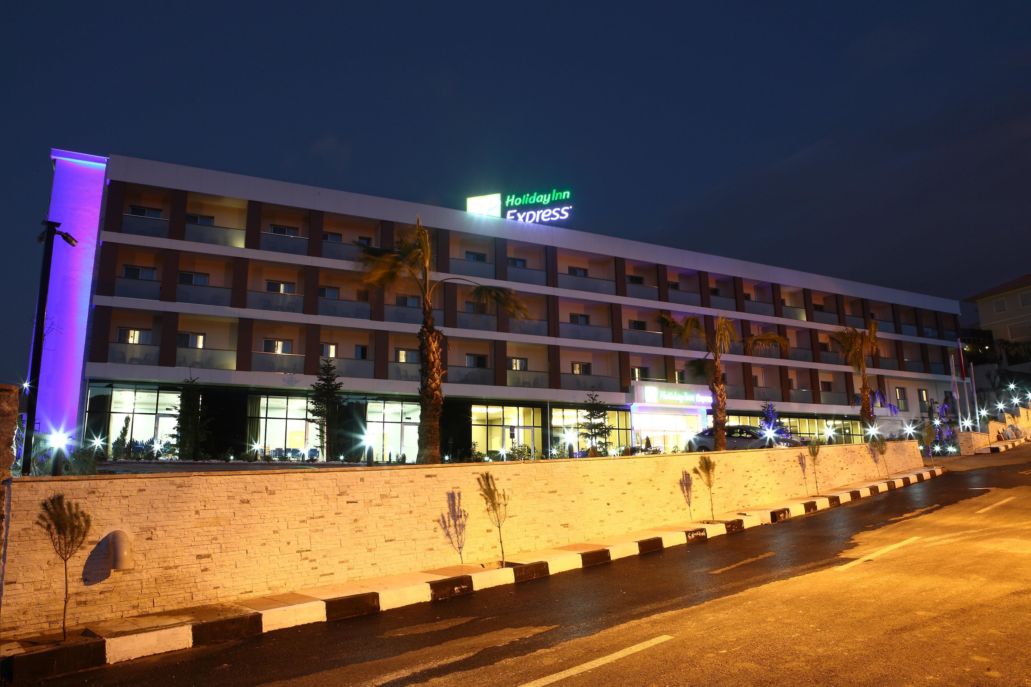 Holiday Inn Express Manisa-West By Ihg Eksteriør bilde