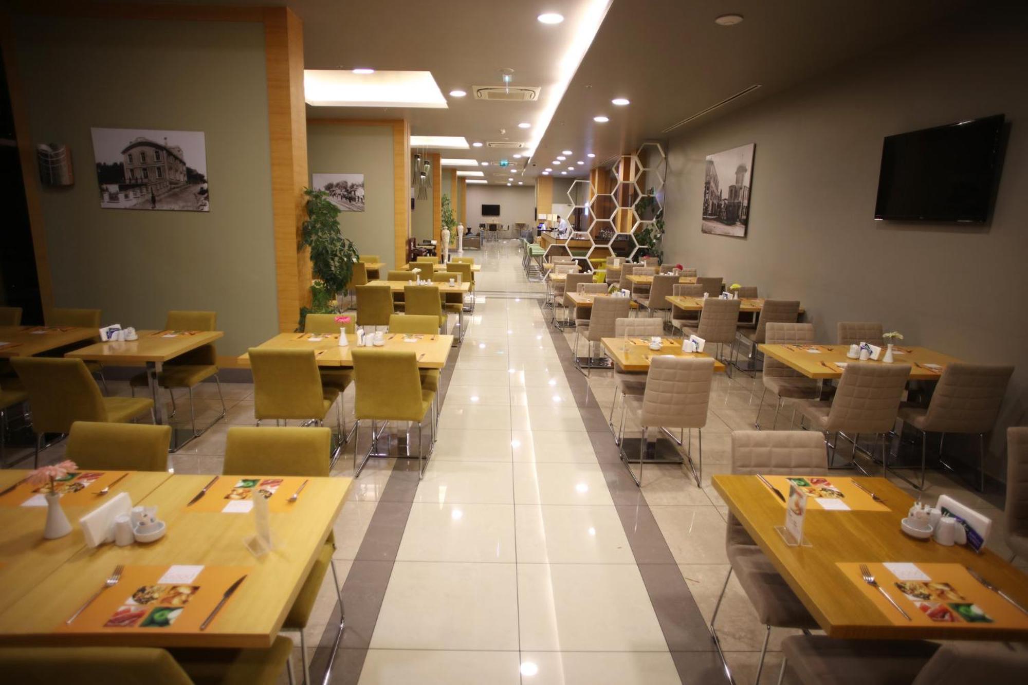 Holiday Inn Express Manisa-West By Ihg Eksteriør bilde