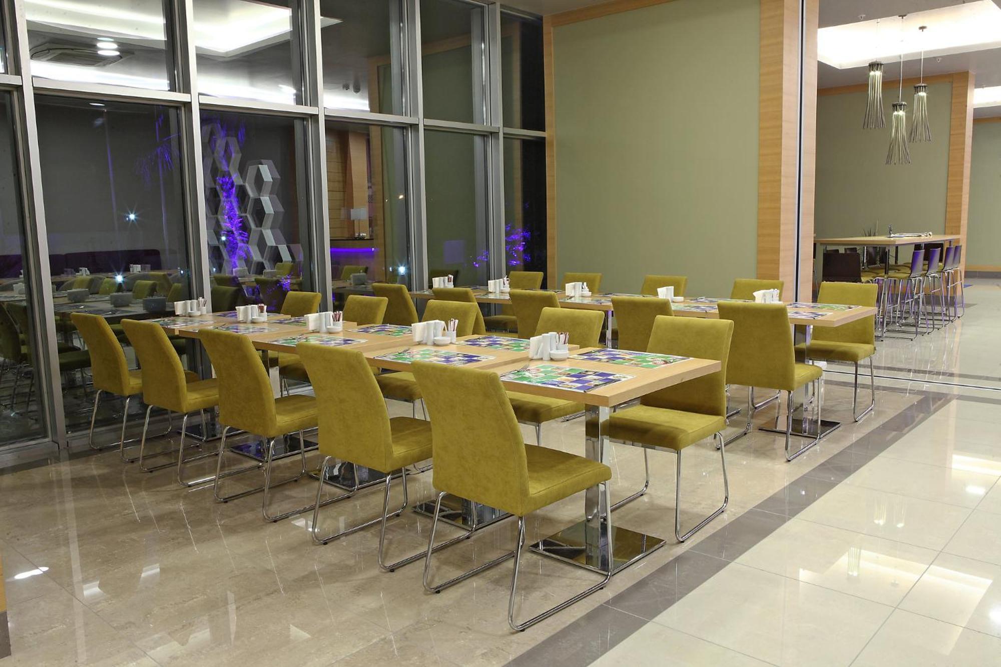 Holiday Inn Express Manisa-West By Ihg Eksteriør bilde