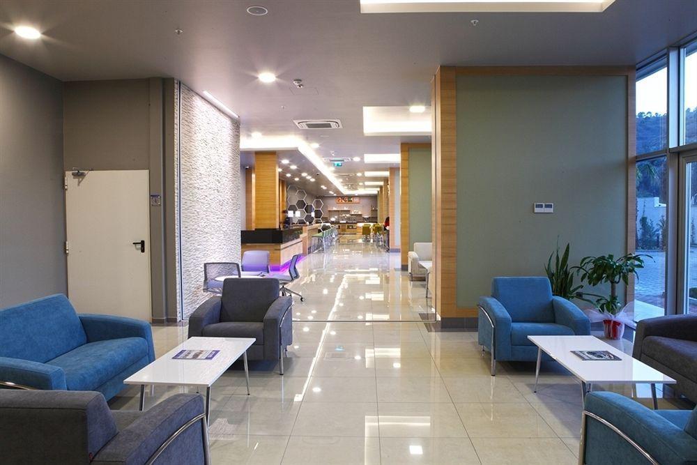 Holiday Inn Express Manisa-West By Ihg Eksteriør bilde